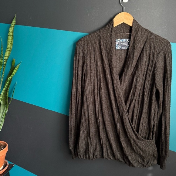 Maeve Brown Long Sleeve Top - Picture 4 of 12